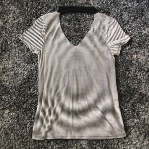 Choker deep v neck t shirt